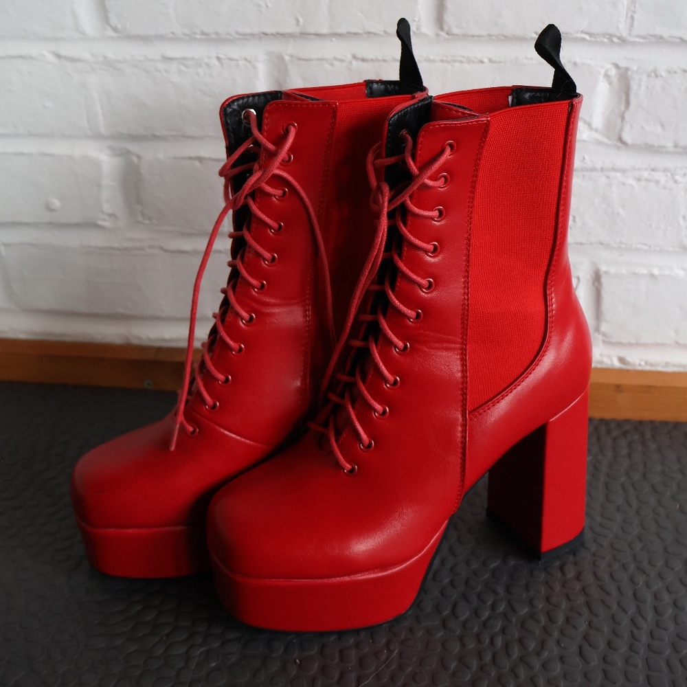 DOLLS KILL RED PLEATHER PLATFORM ANKLE BOOTS